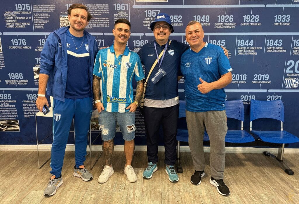 Sócios do Avaí vivem experiência exclusiva na Ressacada antes de jogo