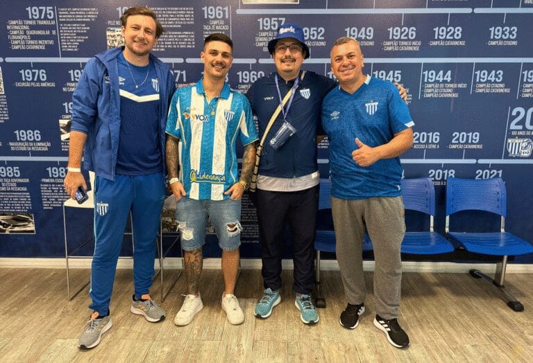 Sócios do Avaí vivem experiência exclusiva na Ressacada antes de jogo