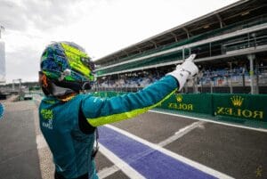 Dudu Barrichello brilha no WEC com pódio histórico em Interlagos