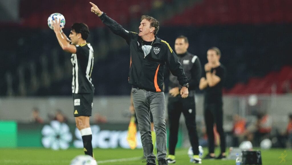 Atlético-MG enfrenta Bragantino com equipe mista no Brasileirão