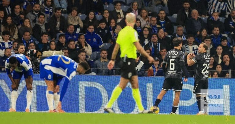 FC Porto eliminado na Taça da Liga: sinais alarmantes no Dragão