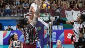 Sesc RJ-Flamengo vence clássico e assume liderança da Superliga feminina
