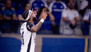 Por que Corinthians x Cruzeiro mudou de horário na Globo?