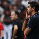 Abel Ferreira valoriza vices e destaca ano de reformulação do Palmeiras