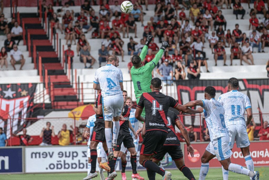 Atlético-GO empata com CRAC em jogo morno no Accioly