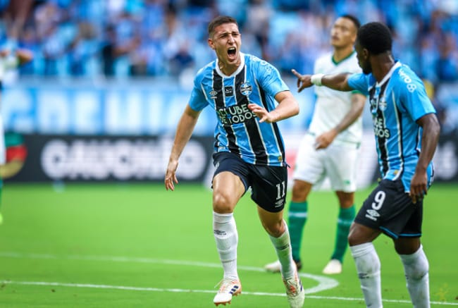 Grêmio empata com Juventude e lidera grupo no Gaúcho