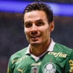 Palmeiras renova com Veiga até 2028 antes de empréstimo ao América-MEX