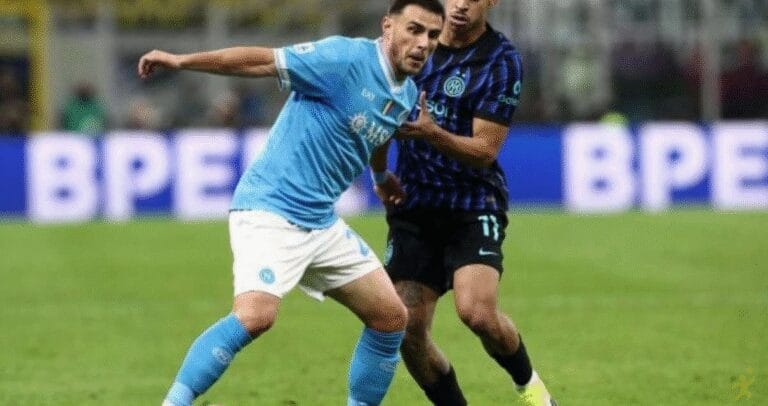 Inter empata com Napoli e mantém liderança no Campeonato Italiano