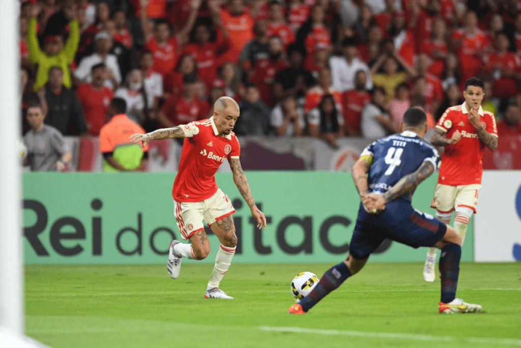 D'Alessandro: O Maestro Argentino e um Recorde Inusitado em Clássicos Grenais