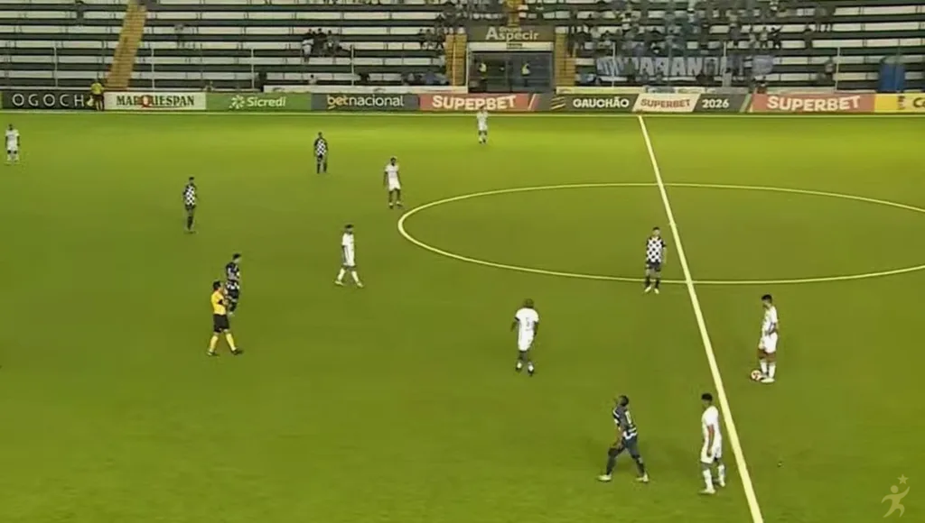 Novo Hamburgo vence São José e avança à final do Troféu Farroupilha