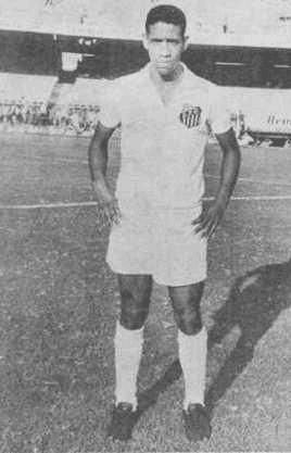 Mengálvio: O Maestro Silencioso e o Recorde Inusitado na Era de Ouro do Santos