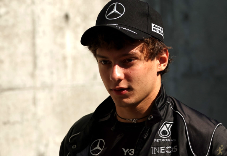 Antonelli é pole no Japão; Bortoleto supera Verstappen na classificação