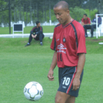 Alex Mineiro: O Artilheiro Improvável e o Recorde Escondido no Furacão