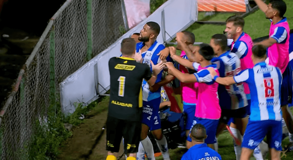 Paysandu vira de forma épica e avança na Copa do Brasil