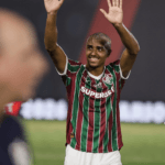 Caxias negocia empréstimo de Luis Fernando, do Fluminense, até 2026