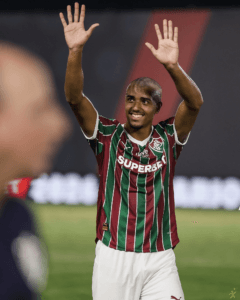 Caxias negocia empréstimo de Luis Fernando, do Fluminense, até 2026