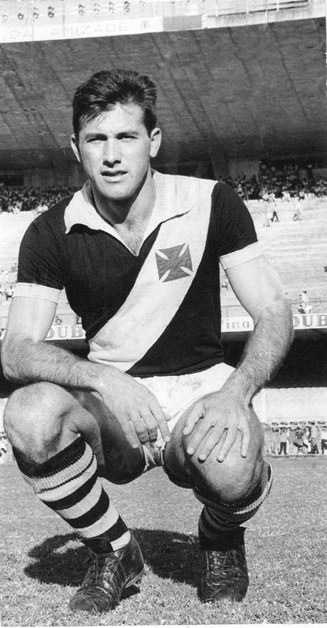 Bellini: O Capitão que Inovou a Celebração no Vasco e no Mundo