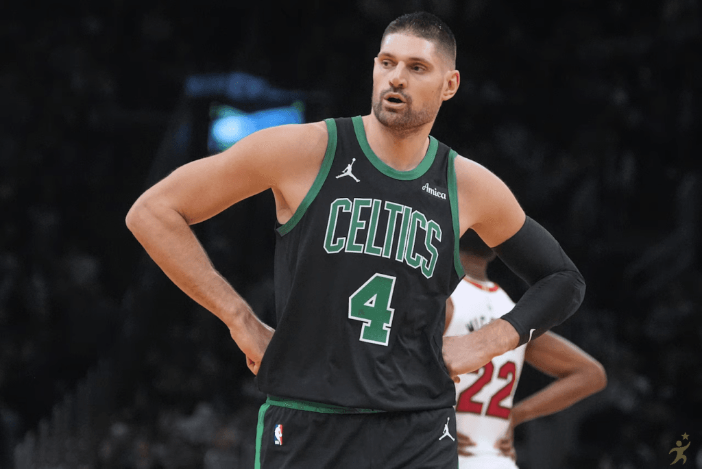 Boston Celtics enfrenta nova lesão no pivô Vucevic antes dos playoffs