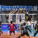 Praia Clube vence Sada Cruzeiro em jogo eletrizante da Superliga