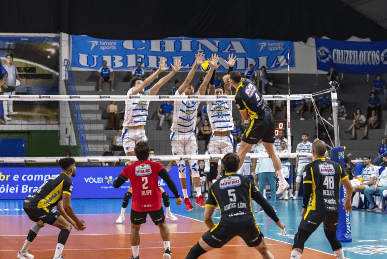 Praia Clube vence Sada Cruzeiro em jogo eletrizante da Superliga