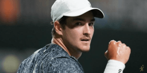 João Fonseca vence na estreia e avança em Indian Wells com direta afiada