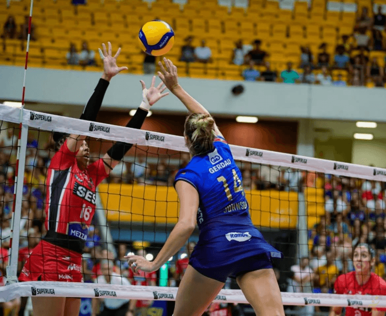 Sesi-Bauru vence Minas de virada e tira liderança da Superliga Feminina
