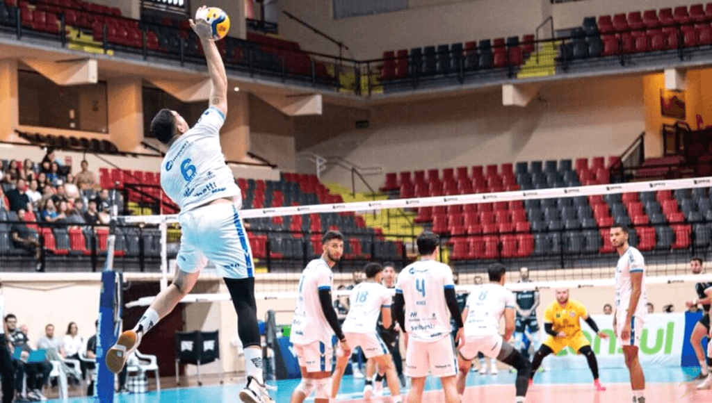 Joinville vence Goiás e respira na luta contra rebaixamento da Superliga