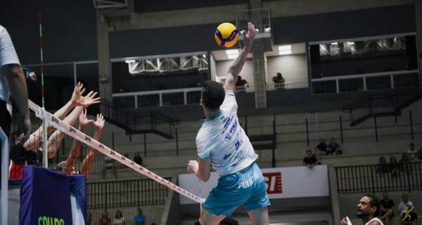 Vôlei São José vence Sesi Bauru e garante permanência na Superliga