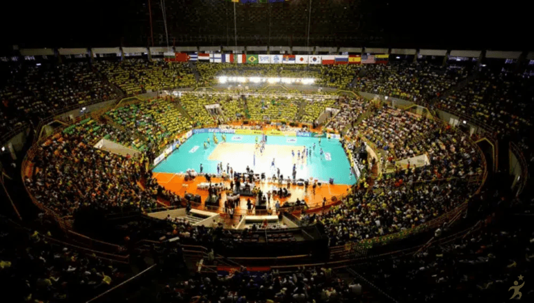 Superliga Feminina: semifinais começam com clássicos nesta segunda