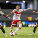 Ronaldo Tavares faz hat-trick e comanda virada do Athletic sobre o CRB