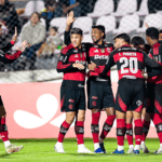 Flamengo vence no Peru com estratégia para driblar altitude de Cusco