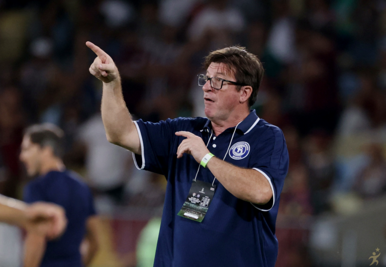 Independiente Rivadavia lidera Libertadores e técnico avisa: 'Não chegamos ao teto'