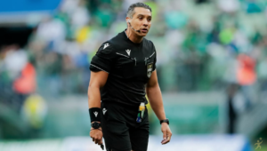 Expulsão polêmica de Allan revolta torcedores do Palmeiras