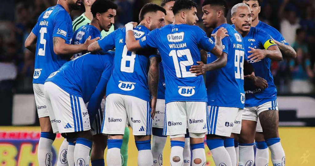 Cruzeiro decide comprar Luis Sinisterra apesar de lesões e críticas