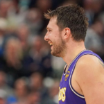 Lakers avalia reunir Doncic e Kyrie Irving na próxima offseason