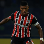 São Paulo decide não reintegrar Arboleda ao elenco