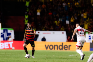 Sport perde para CBR na Ilha do Retiro e cai para 3º na Série B