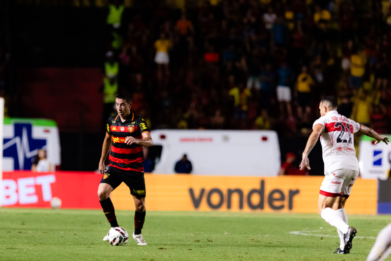 Sport perde para CBR na Ilha do Retiro e cai para 3º na Série B