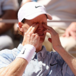 Sinner Surpreendentemente Eliminado na Segunda Rodada de Roland Garros