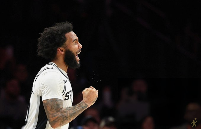 Spurs avançam às Finais do Oeste após vitória dominante