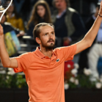 ATP Ranking: Medvedev Sobe Dois Degraus e Bublik Volta ao Top 10
