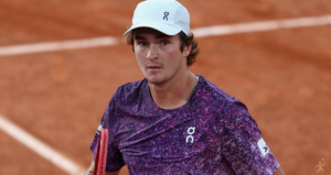 João Fonseca vence Ruud e vai às quartas em Roland Garros