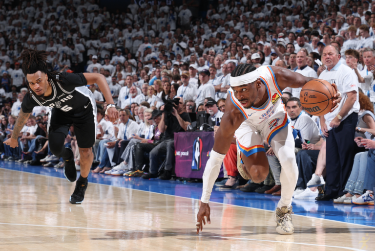 Thunder derrota Spurs e abre 3 a 2 na final do Oeste