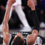 Spurs vencem Knicks e reduzem vantagem nas finais da NBA