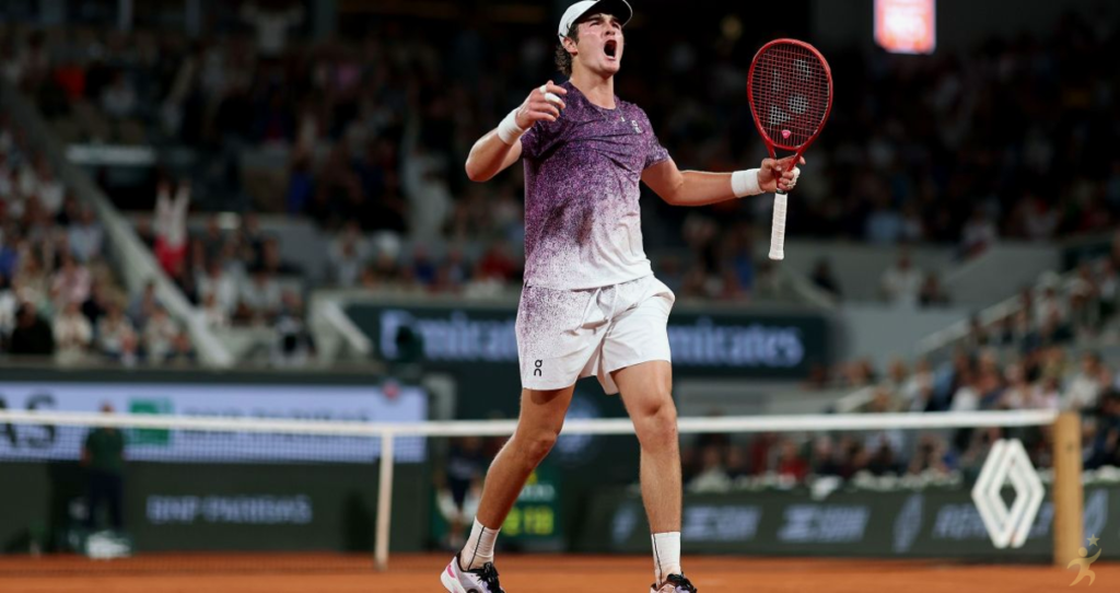 João Fonseca alcança quartas de Roland Garros e quebra jejum de 25 anos