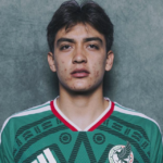 Gilberto Mora se torna o 6º mais jovem da história das Copas