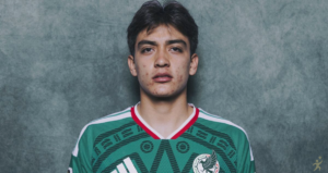 Gilberto Mora se torna o 6º mais jovem da história das Copas
