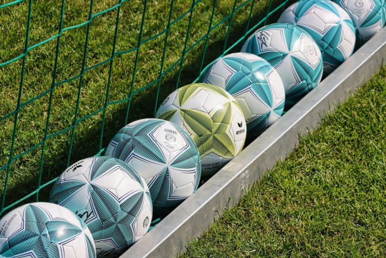 Futebol hoje: veja a agenda de jogos desta terça-feira (9)