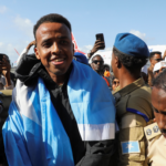 Fifa pagará salário integral a árbitro somali barrado pelos EUA