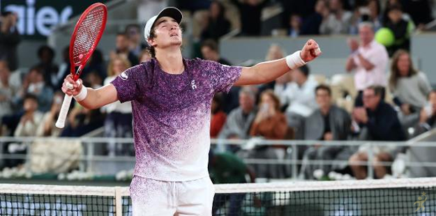 UOL exibe Fim de Papo Tênis após Fonseca em Roland Garros